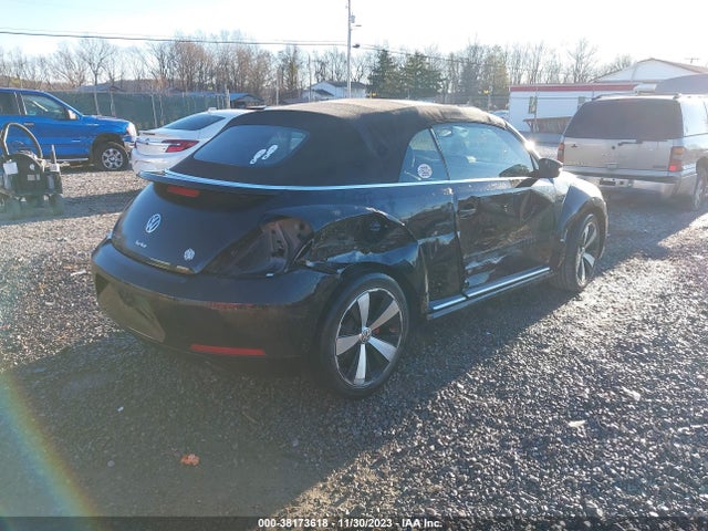 2013 VOLKSWAGEN BEETLE 2.0T VIN: 3VW767AT8DM805047