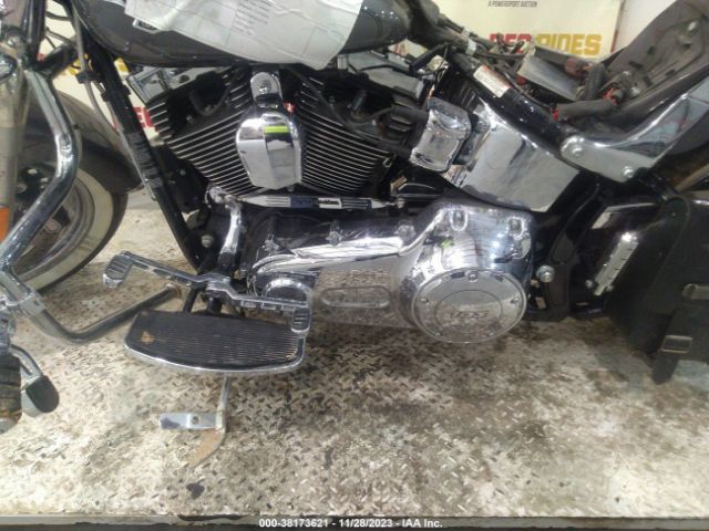 2016 HARLEY-DAVIDSON FLSTF 1HD1BXV16GC020401 Photo 8