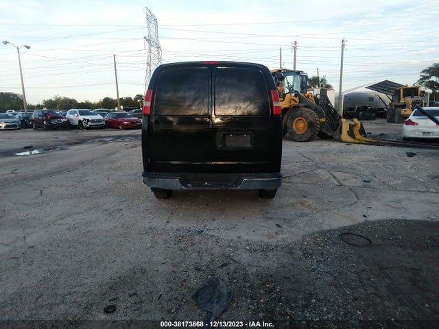 Chevrolet Express 2500 Work Van 2017 1GCWGAFF7H1140852 Image 16
