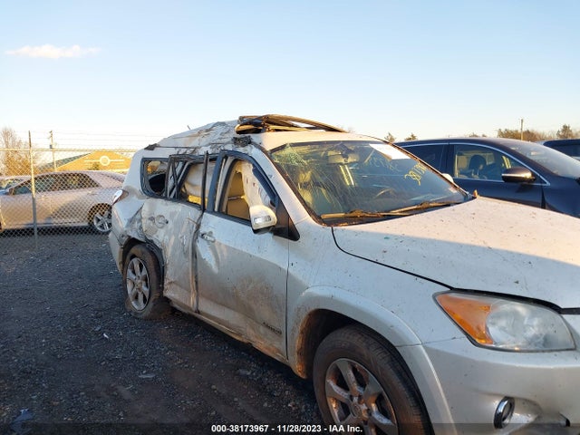 2011 TOYOTA RAV4 LIMITED V6 VIN: 2T3DK4DV2BW045884