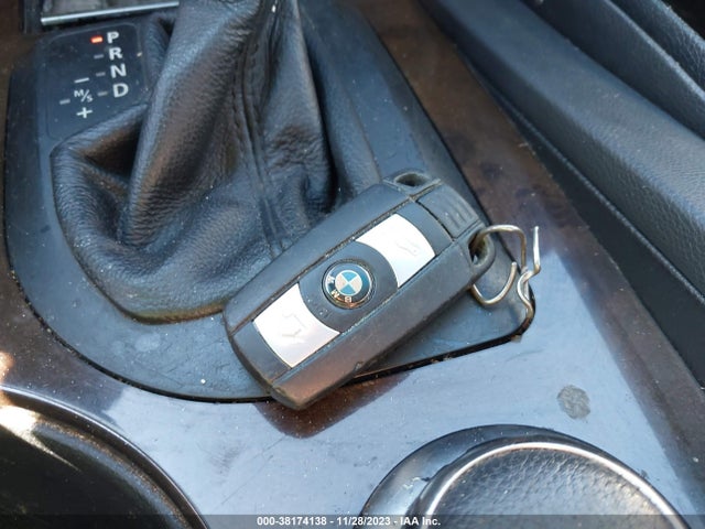 2007 BMW 525I VIN: WBANE53507CW65532