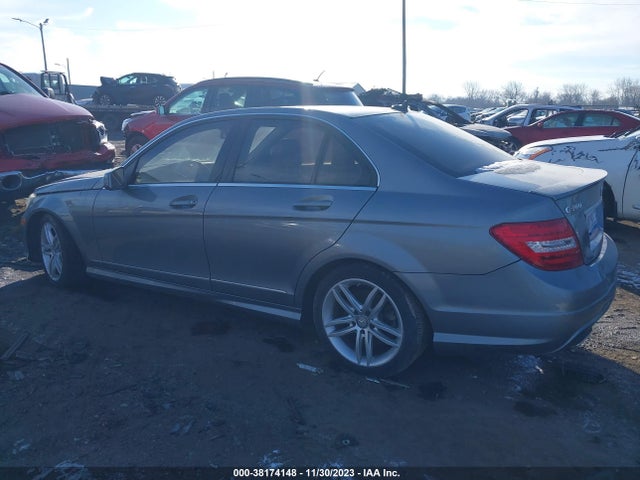 2013 MERCEDES-BENZ C 300 SPORT 4MATIC/LUXURY 4MATIC VIN: WDDGF8AB7DR285914
