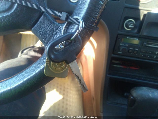 1990 SAAB 9000 YS3CK48B6L2012112 Photo 10