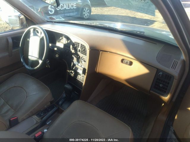 1990 SAAB 9000 YS3CK48B6L2012112 Photo 4