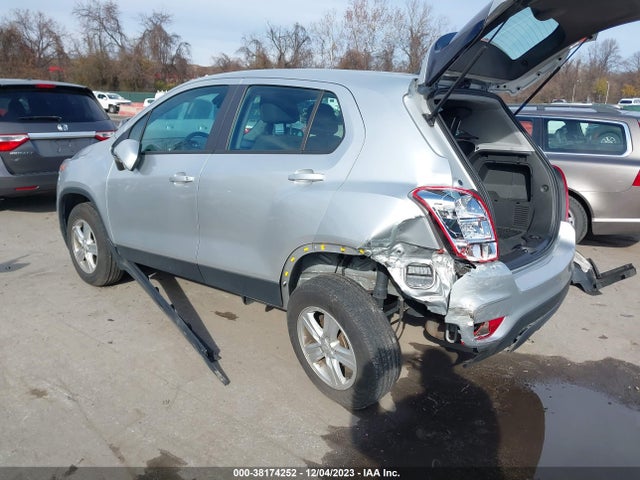 Chevrolet TRAX LS 2018 KL7CJNSB3JB589098 Image 3