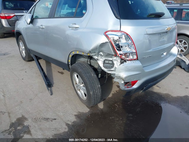 Chevrolet TRAX LS 2018 KL7CJNSB3JB589098 Image 6