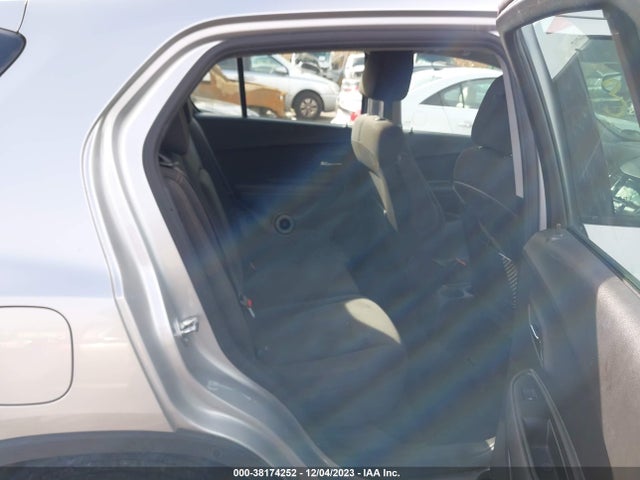 Chevrolet TRAX LS 2018 KL7CJNSB3JB589098 Image 8