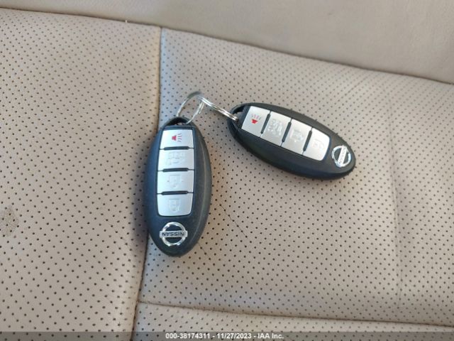 5N1AT2MV6EC818587 Nissan Rogue S/sl/sv