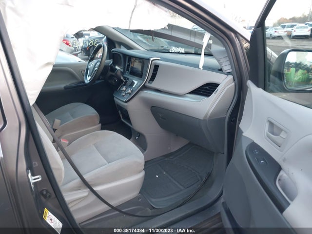 2015 TOYOTA SIENNA L 7 PASSENGER VIN: 5TDZK3DC1FS667396