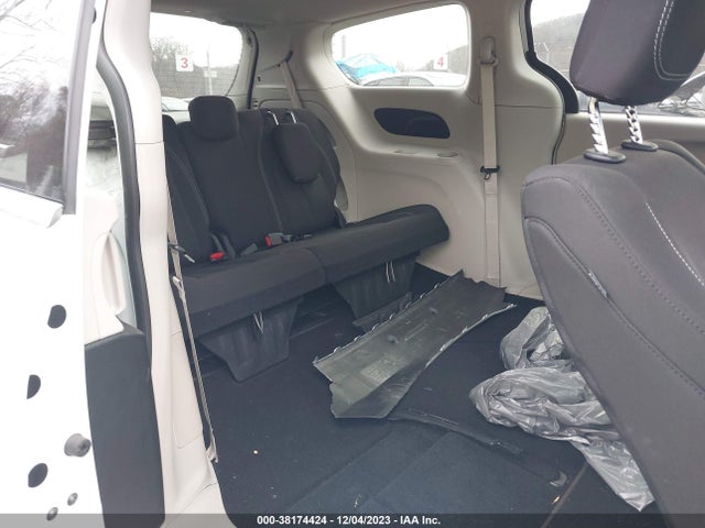 2C4RC1CG8PR567263 Chrysler Voyager Lx