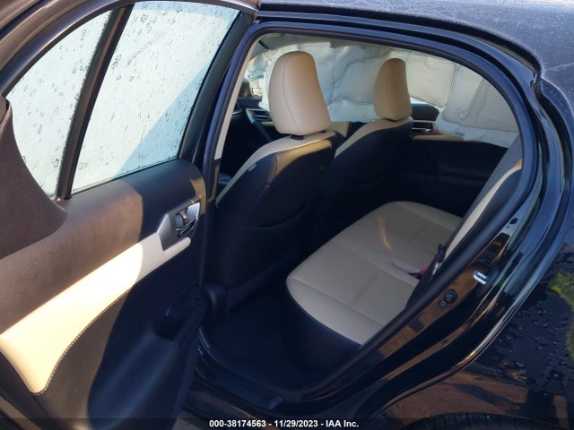 JTHKD5BH4F2241830 Lexus CT 200H