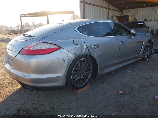 2010 PORSCHE PANAMERA WP0AB2A71AL063209 Photo 3