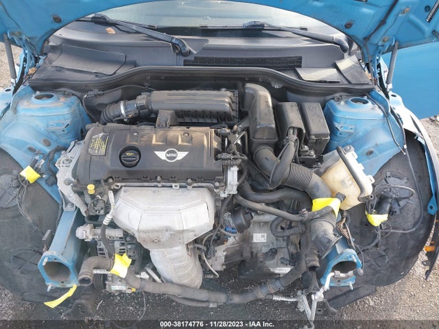 2012 MINI COOPER WMWSU3C59CT540615 Photo 9