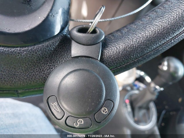 2012 MINI COOPER WMWSU3C59CT540615 Photo 10