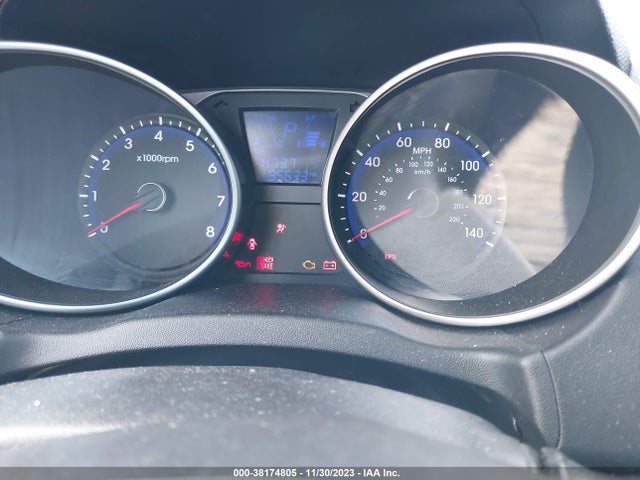 2011 HYUNDAI TUCSON GLS VIN: KM8JU3AC1BU134364