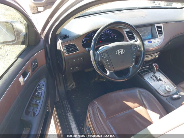 Продаж на аукціоні авто 2013 Hyundai Genesis 3.8, vin: KMHGC4DD1DU224740, номер лоту: 38174902