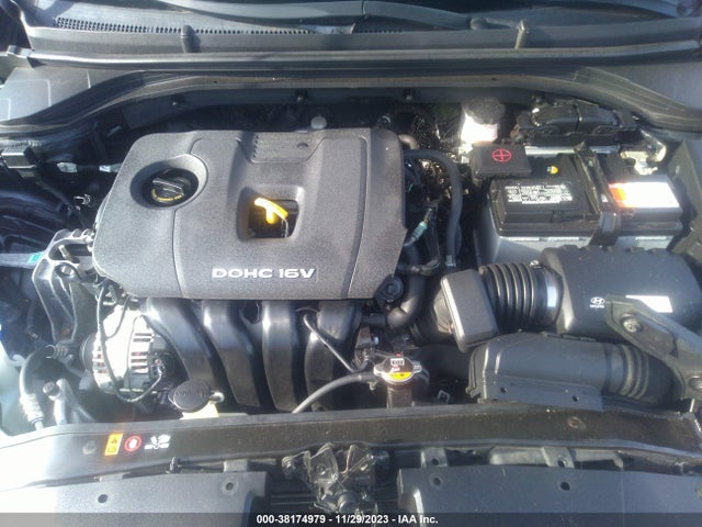 Hyundai ELANTRA SE 2017 5NPD84LF0HH001942 Image 10