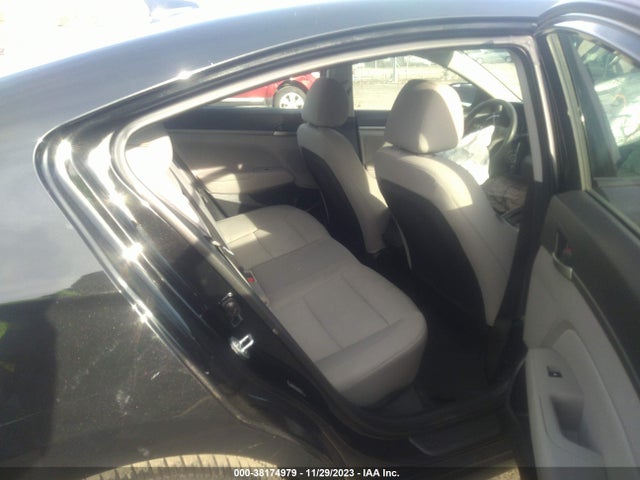Hyundai ELANTRA SE 2017 5NPD84LF0HH001942 Image 8