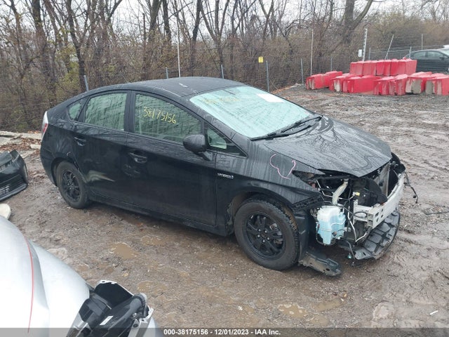 2013 TOYOTA PRIUS TWO VIN: JTDKN3DUXD5636233