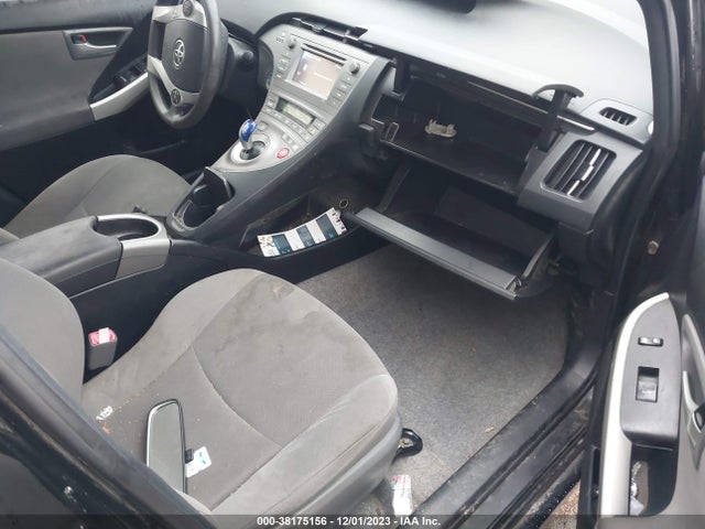 2013 TOYOTA PRIUS TWO VIN: JTDKN3DUXD5636233