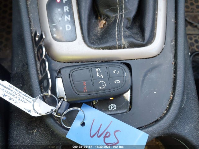 2015 JEEP CHEROKEE LATITUDE VIN: 1C4PJMCSXFW604922