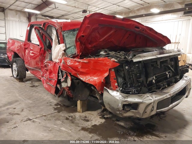 2015 1GC1KWE89FF172694 main image