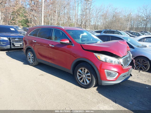 2016 KIA SORENTO 2.4L LX VIN: 5XYPG4A30GG034177