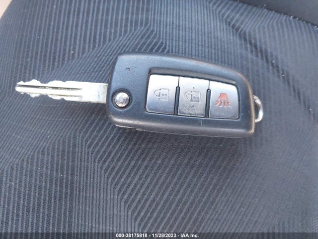 2015 NISSAN ROGUE S VIN: 5N1AT2ML2FC880214
