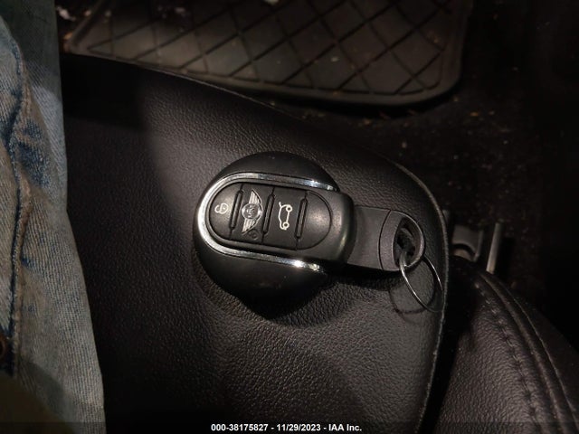 2017 MINI HARDTOP WMWXU3C34H2B64362 Photo 10