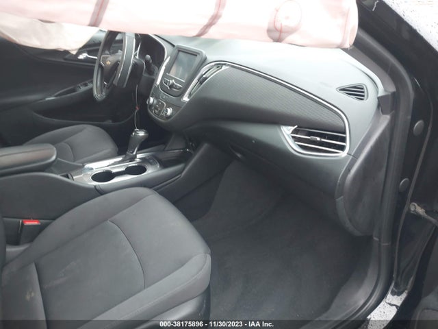 Chevrolet MALIBU LT 2018 1G1ZD5ST3JF117143 Image 5
