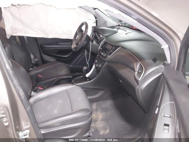 Chevrolet Trax Awd Lt 2022 KL7CJPSM8NB531247 Image 5