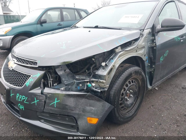 2013 CHEVROLET CRUZE LS AUTO VIN: 1G1PA5SH3D7237535