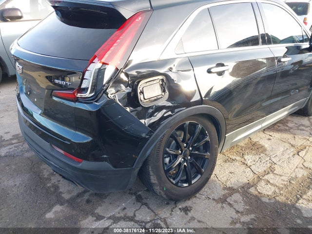 1GYAZAR48PF103108 Cadillac Xt4 Fwd Luxury