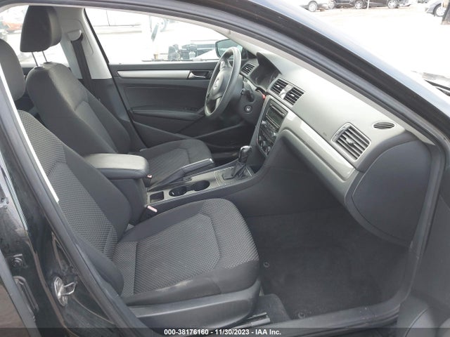 Aukcja sprzedaży 2013 Volkswagen Passat 2.5l S, vin: 1VWAP7A30DC037939, numer aukcji: 38176160