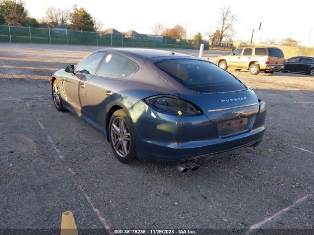 2011 PORSCHE PANAMERA WP0AA2A74BL021802 Photo 2