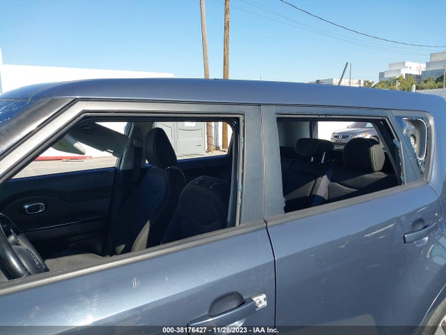 KIA SOUL + 2014 KNDJP3A5XE7092812 Image 6