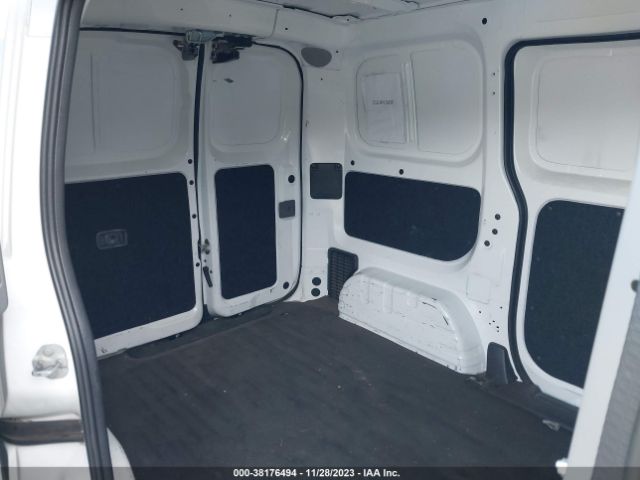 3N6CM0KN9KK696408 Nissan Nv200 S