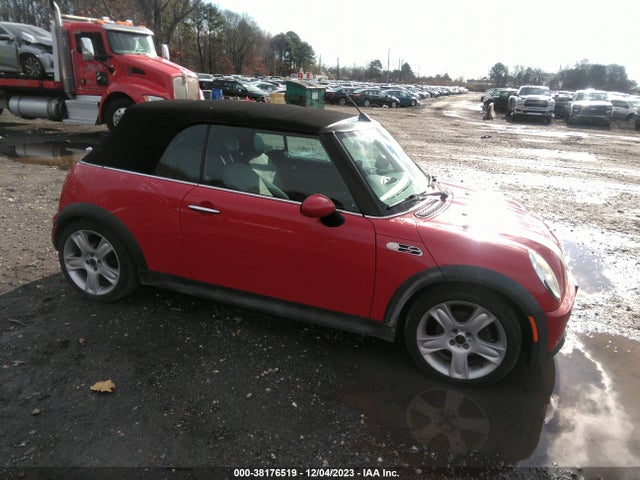 2005 MINI COOPER S VIN: WMWRH33465TF82577
