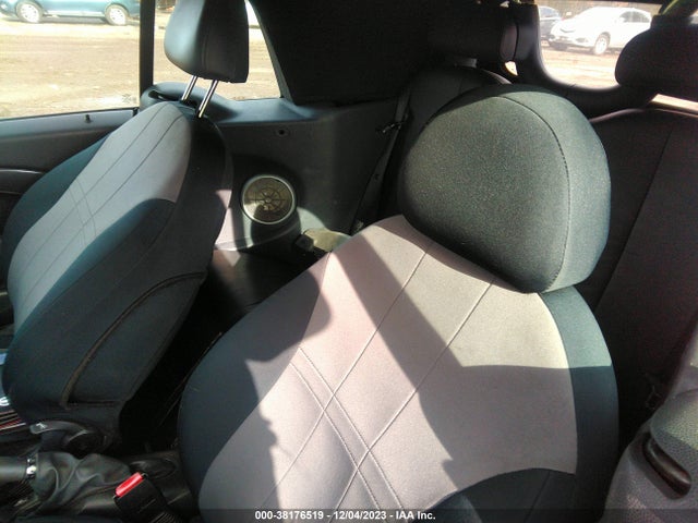 2005 MINI COOPER S WMWRH33465TF82577 Photo 7