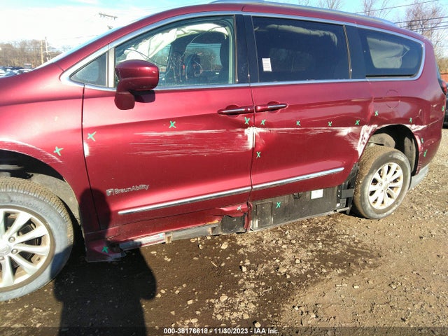 Chrysler Pacifica Touring L 2019 2C4RC1BG3KR653316 Image 6