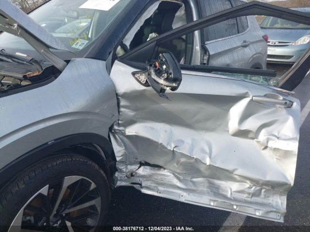 2022 MITSUBISHI OUTLANDER JA4J3UA87NZ075508 Photo 5