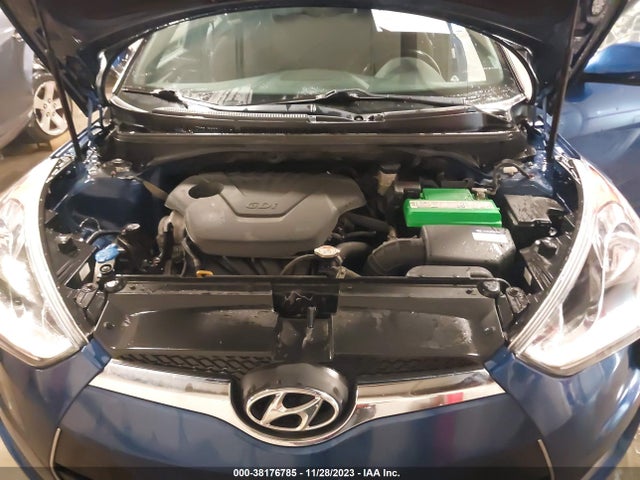 2017 HYUNDAI VELOSTER VALUE EDITION VIN: KMHTC6AD3HU323032
