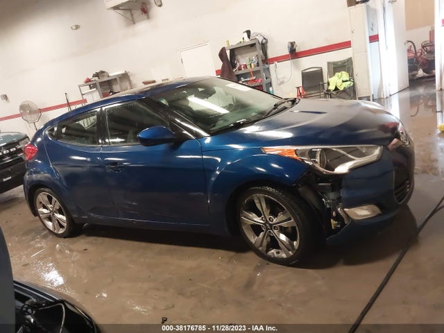 2017 HYUNDAI VELOSTER VALUE EDITION VIN: KMHTC6AD3HU323032