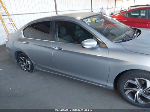 Honda ACCORD LX 2017 1HGCR2F32HA291396 Image 13