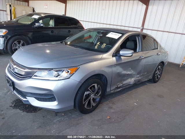 Honda ACCORD LX 2017 1HGCR2F32HA291396 Image 2