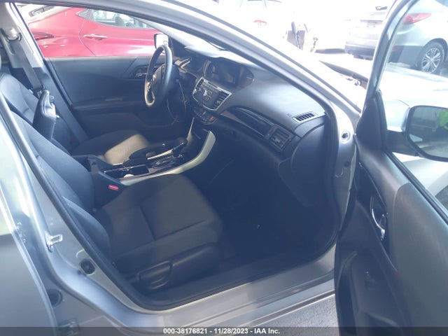 Honda ACCORD LX 2017 1HGCR2F32HA291396 Image 5