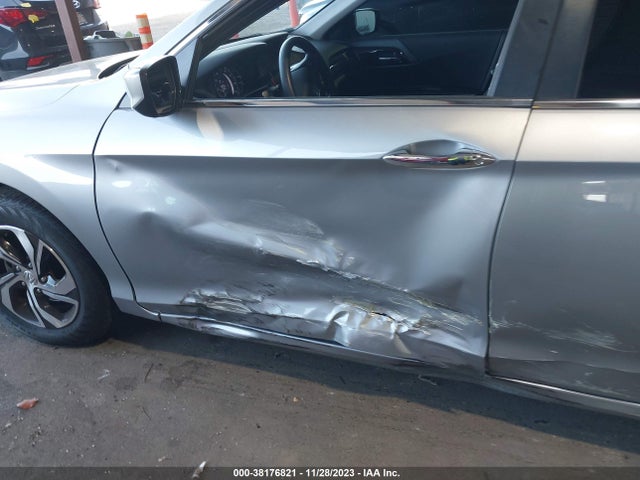 Honda ACCORD LX 2017 1HGCR2F32HA291396 Image 6