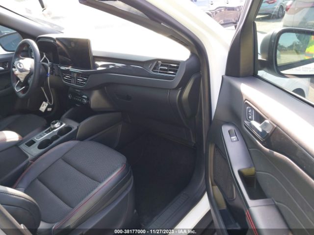 1FMCU0MN9PUA52622 Ford Escape St-line