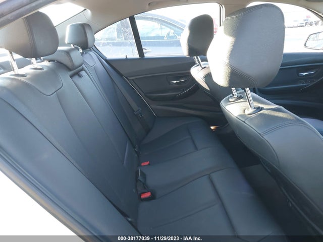 BMW 320i Xdrive 2015 WBA3C3C59FP664064 Image 8
