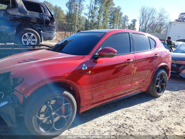 ZASFAKEV4J7C16604 Alfa Romeo Stelvio Quadrifoglio Awd